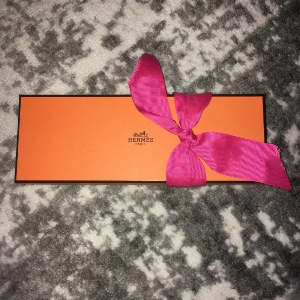 HERMES Orange Box with pink bow